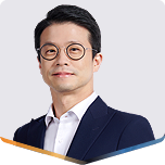 img_about_director13